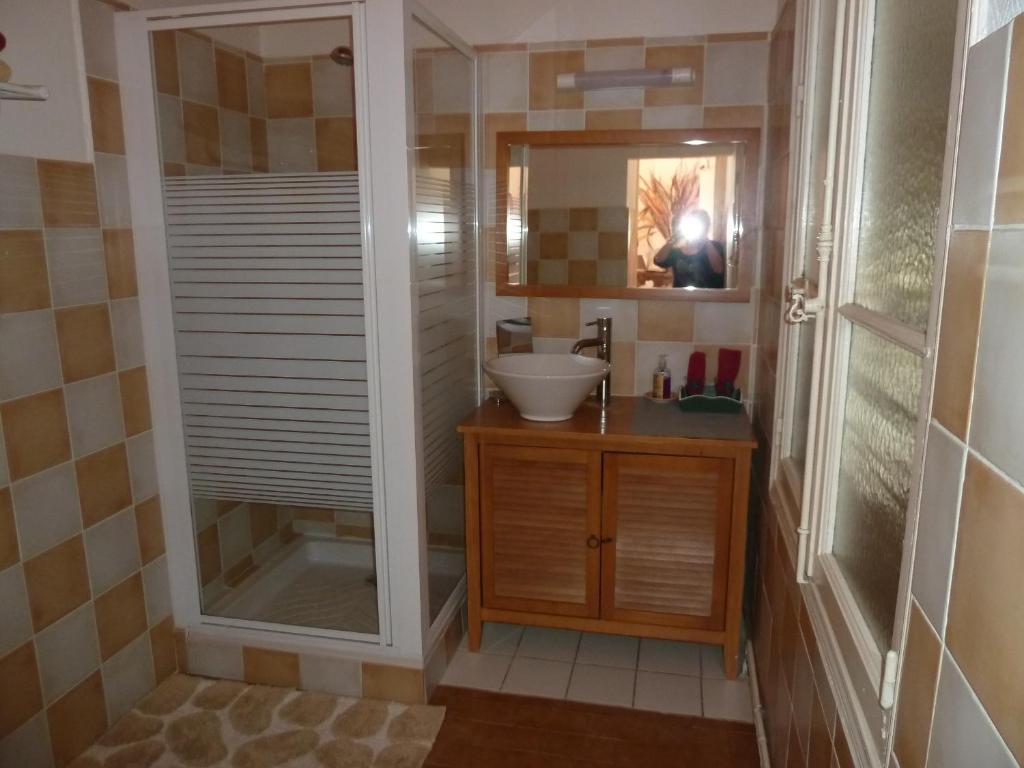Mas De Valiguiere Hotel Saze  Szoba fotó